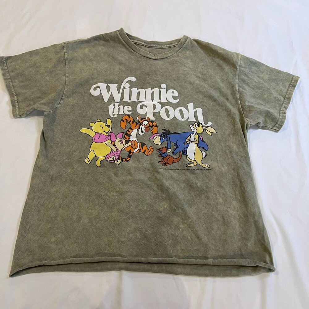 Disney Winnie the Pooh Crop Top Olive Green Size Med Short Sleeve T-shirt